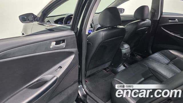 Hyundai YF Sonata Luxury, 2011 19