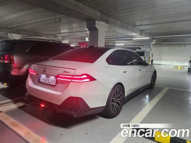 BMW 5시리즈 (G60) 520i Special Edition, 2024 6