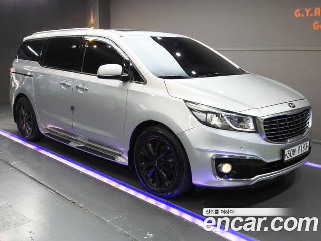 Kia All New Carnival Prestige, 2015 1