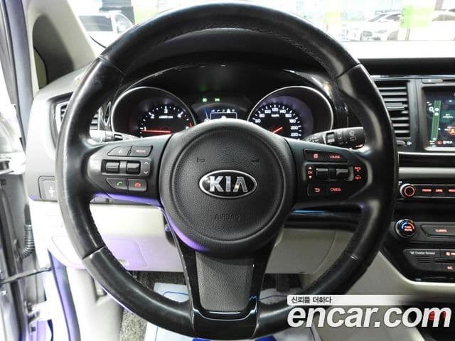 Kia All New Carnival Prestige, 2015 14
