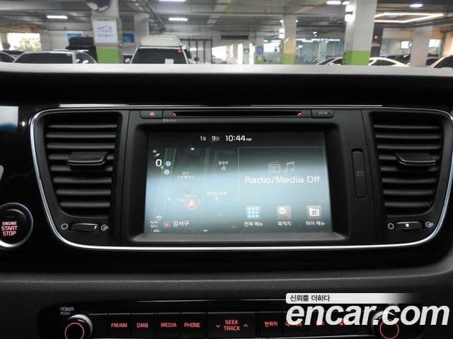 Kia All New Carnival Prestige, 2015 16