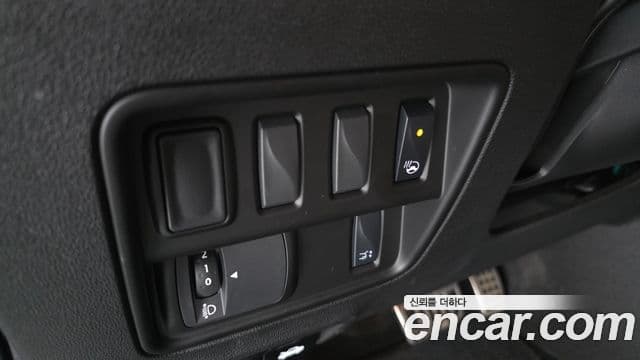 Renault Korea(Samsung) The / новый New QM6 2.0 GDe RE Signature 2WD, 2021 14