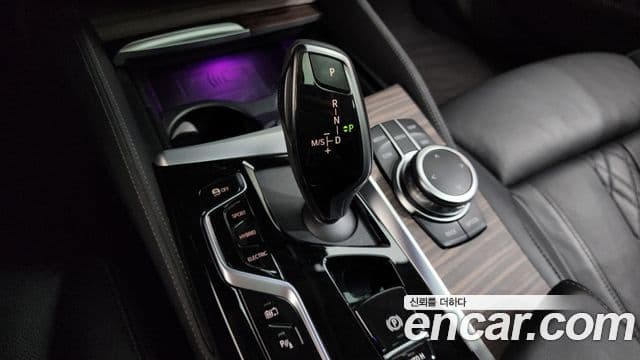BMW 5시리즈 (G30) Luxury, 2022 9