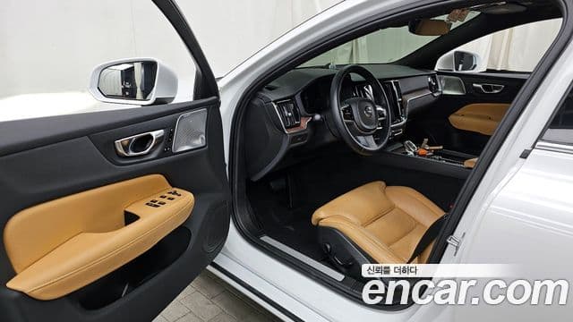 Volvo S60 3세대 B5 Ultimate Bright, 2024 10