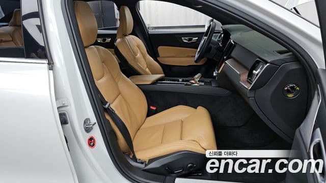 Volvo S60 3세대 B5 Ultimate Bright, 2024 11