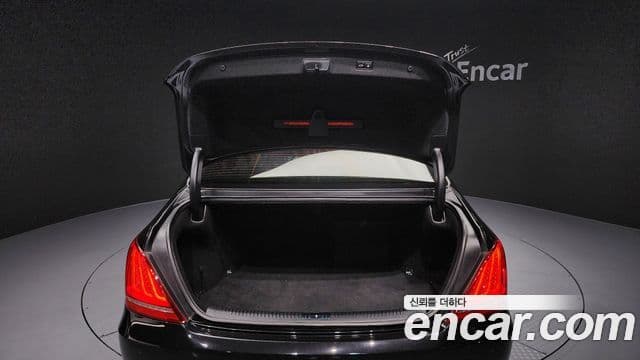 Genesis EQ900 Premium Luxury, 2018 20