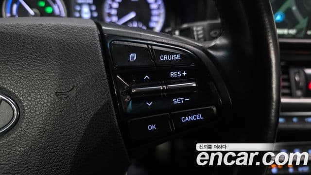 Hyundai Grandeur IG гибрид Premium, 2019 18