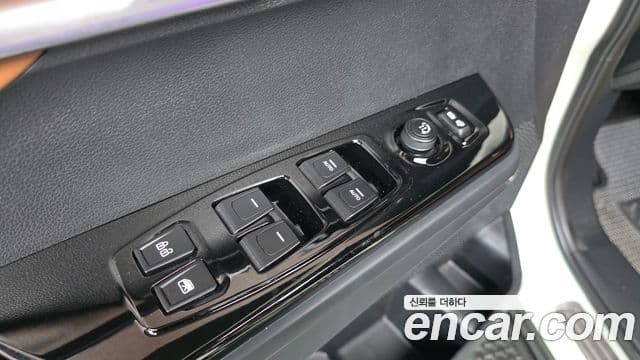 KG모빌리티(SsangYong) Torres T7, 2023 12