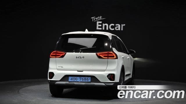 Kia Niro Plus Air, 2023 4