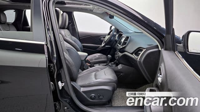 Jeep Cherokee(KL) 2.4 Longitude high AWD, 2019 10