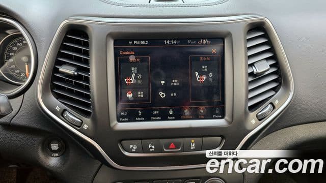 Jeep Cherokee(KL) 2.4 Longitude high AWD, 2019 17