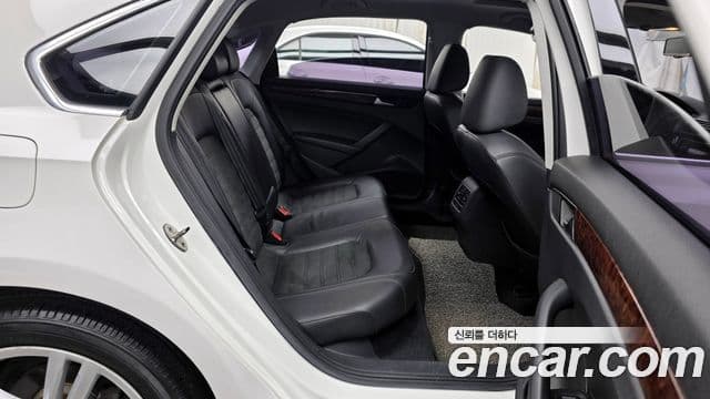 Volkswagen The / новый New Passat B7, 2013 12