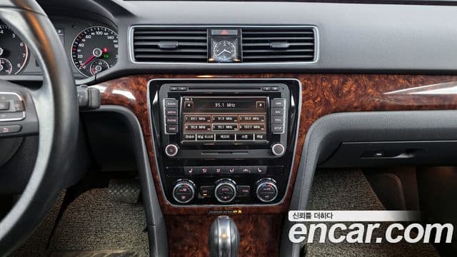 Volkswagen The / новый New Passat B7, 2013 14