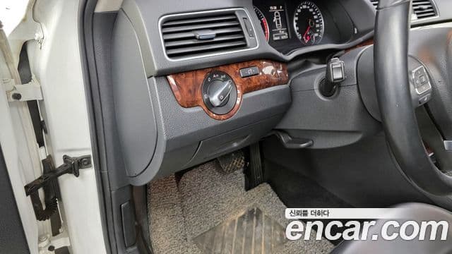 Volkswagen The / новый New Passat B7, 2013 16