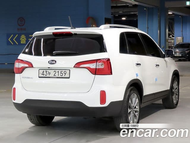 Kia New Sorento R Trendy, 2014 4