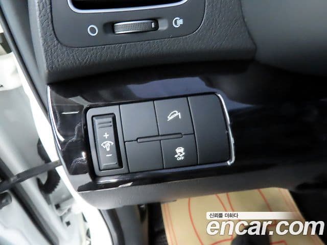 Kia New Sorento R Trendy, 2014 15