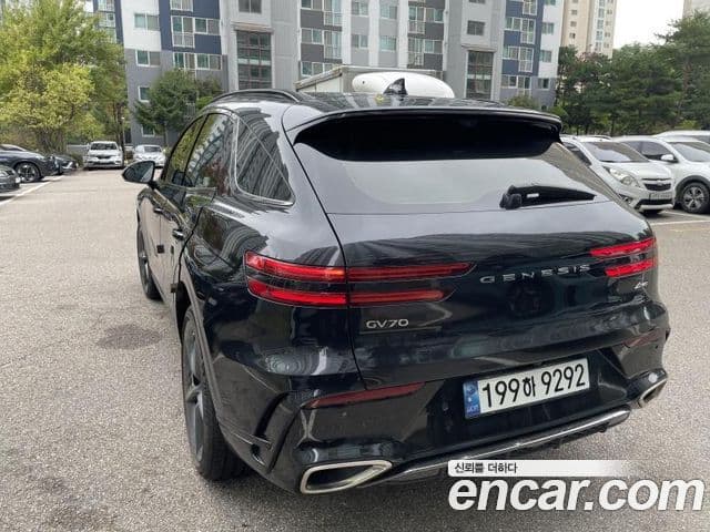 Genesis GV70, 2025 3
