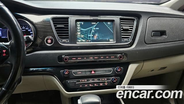 Kia The / новый New Carnival Prestige, 2020 16