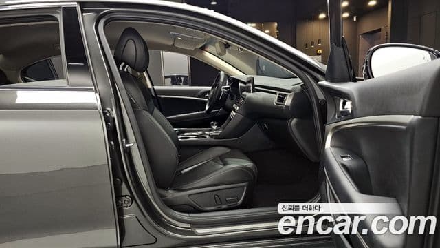 Genesis The / новый New G70, 2022 11