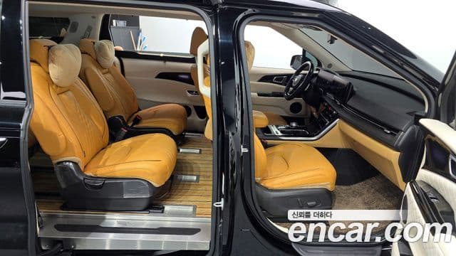 Kia Carnival 4세대 бензин 9인승 High Limousine(компания по спецнадстройкам), 2021 11