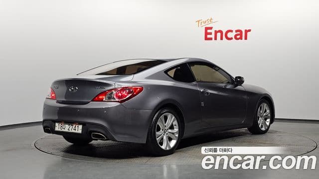 Hyundai Genesis купе 200 турбо D, 2010 2