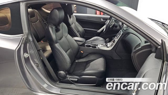 Hyundai Genesis купе 200 турбо D, 2010 11