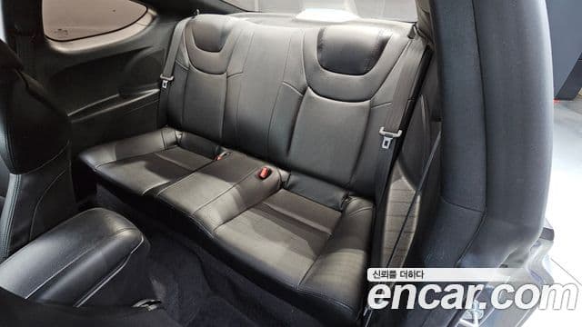 Hyundai Genesis купе 200 турбо D, 2010 12