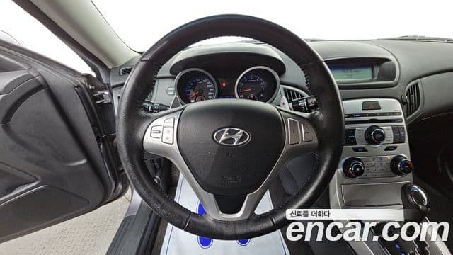 Hyundai Genesis купе 200 турбо D, 2010 14