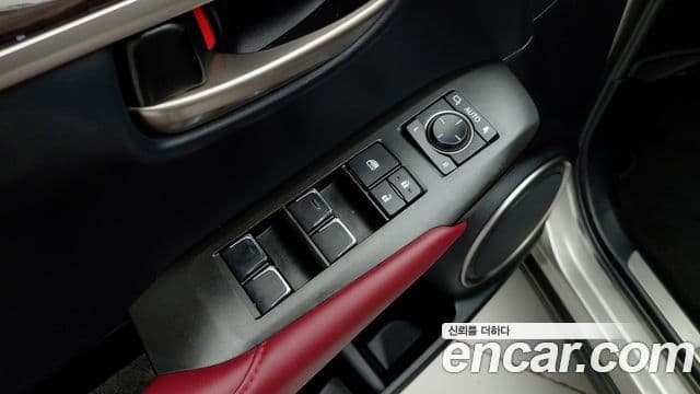 Lexus NX300h Executive, 2021 15