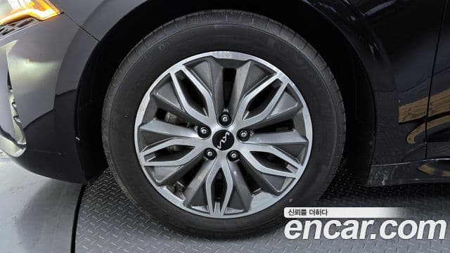 Kia K5 гибрид 3세대 Noblesse, 2022 все фото