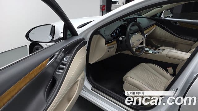 Genesis G80 (RG3) бензин 2.5 турбо AWD, 2023 11