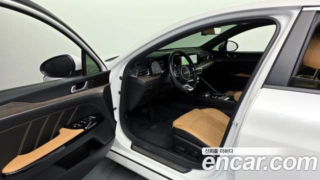 Kia K5 гибрид 3세대 Signature, 2022 10