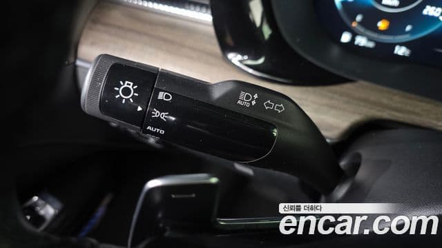 Kia K5 гибрид 3세대 Signature, 2022 13