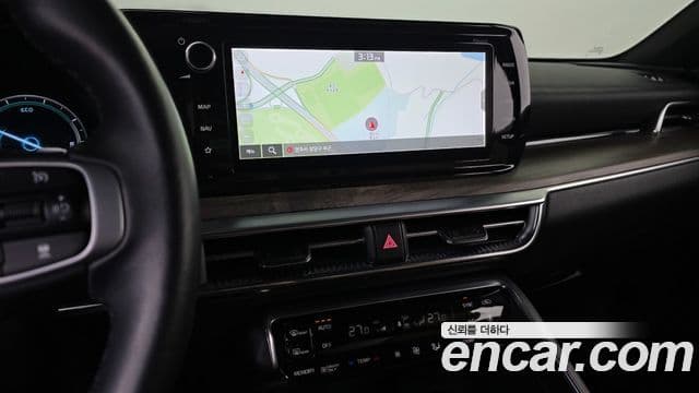 Kia K5 гибрид 3세대 Signature, 2022 14