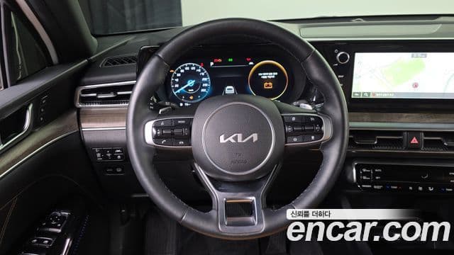 Kia K5 гибрид 3세대 Signature, 2022 17