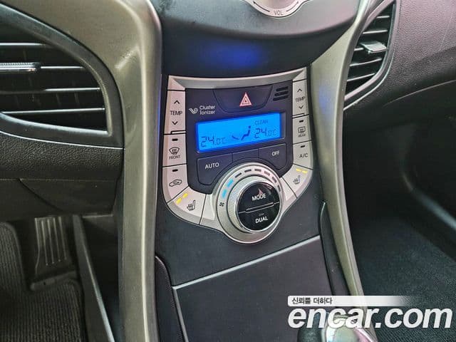 Hyundai Avante MD Luxury, 2012 13