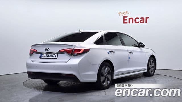Hyundai LF Sonata гибрид Premium, 2016 2