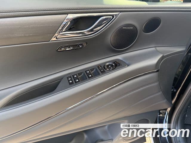 Genesis GV80 чёрный, 2025 13