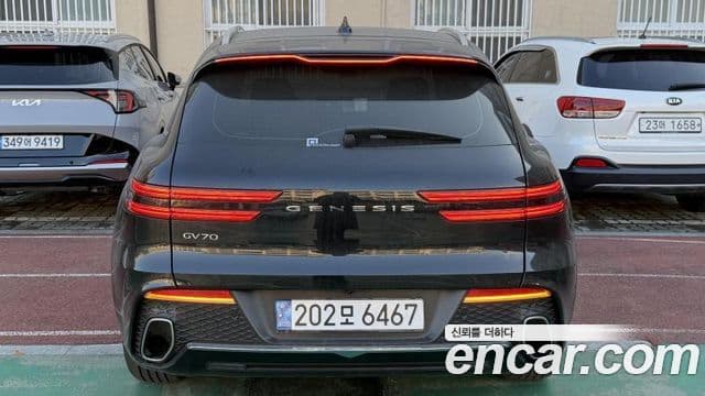 Genesis GV70, 2024 4