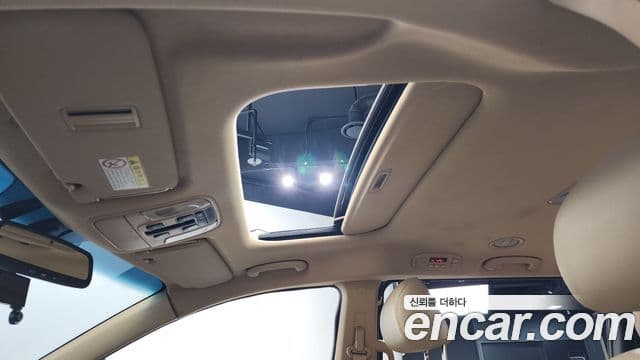 Kia All New Carnival VIP, 2016 16