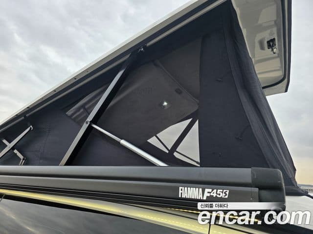 Hyundai Staria Prestige Camper 11인승, 2023 7