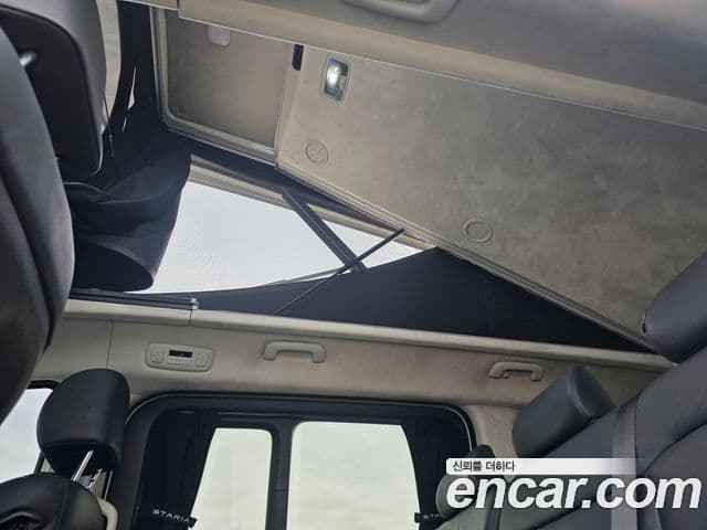 Hyundai Staria Prestige Camper 11인승, 2023 9