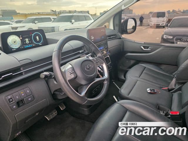 Hyundai Staria Prestige Camper 11인승, 2023 12