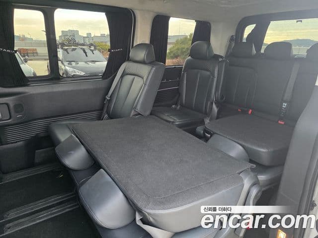 Hyundai Staria Prestige Camper 11인승, 2023 19