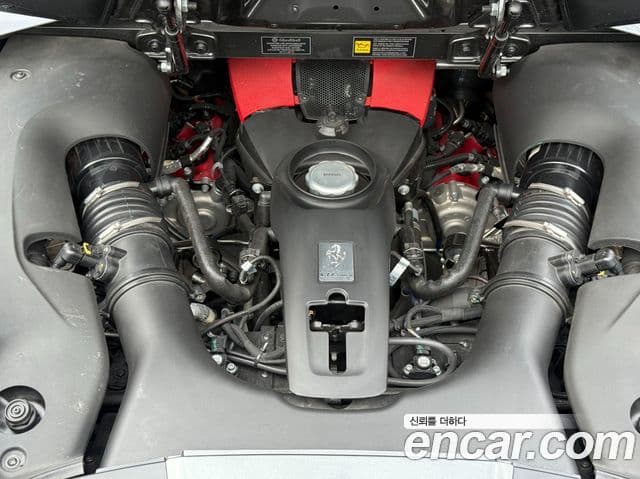 Ferrari F8 스파이더 3.9 V8, 2021 19