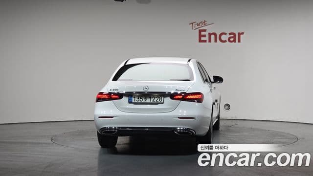 Mercedes-Benz E-класс W213 Avantgarde, 2022 4