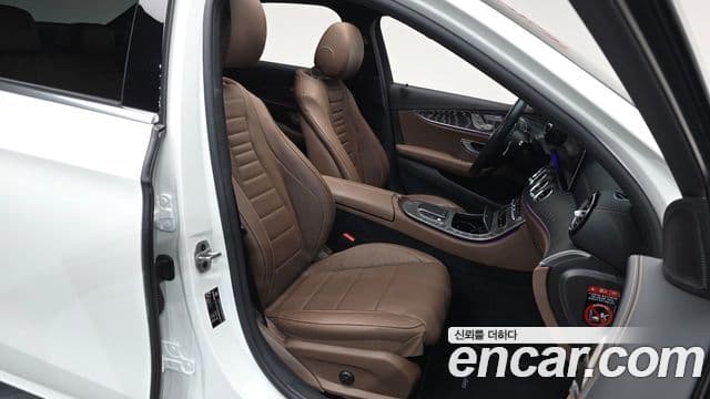 Mercedes-Benz E-класс W213 Avantgarde, 2022 10