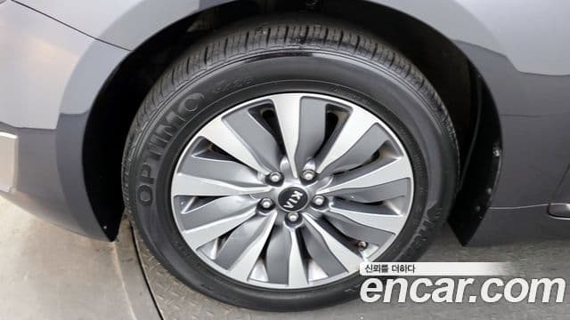 Kia K7 гибрид Luxury, 2016 все фото