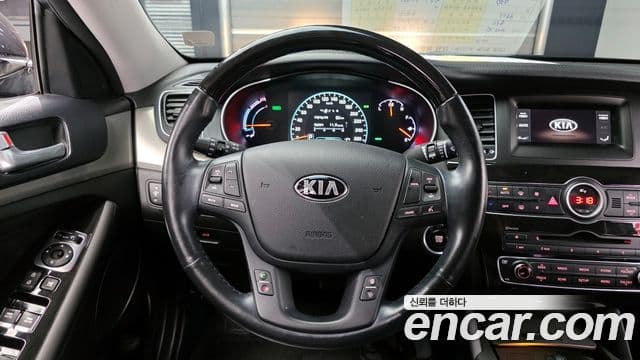 Kia K7 гибрид Luxury, 2016 13