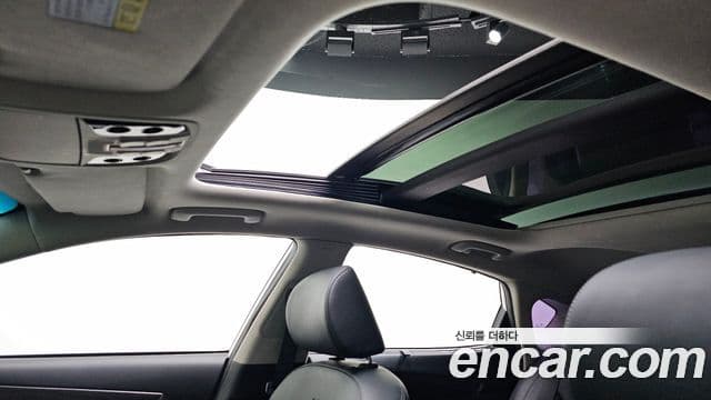 Kia K7 Premier гибрид Signature, 2020 17